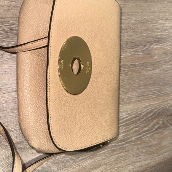 Coach Crossbody Beige Tones Size 6H X 8L Fold Over Vintage Look Small Bag - Picture 7 of 13